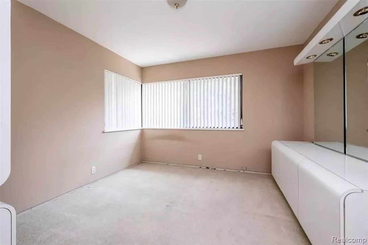 Image: This $2.25 million metro Detroit house is beige AF