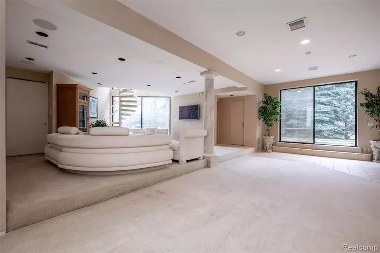 Image: This $2.25 million metro Detroit house is beige AF