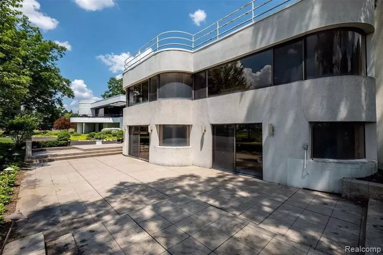 Image: This $2.25 million metro Detroit house is beige AF