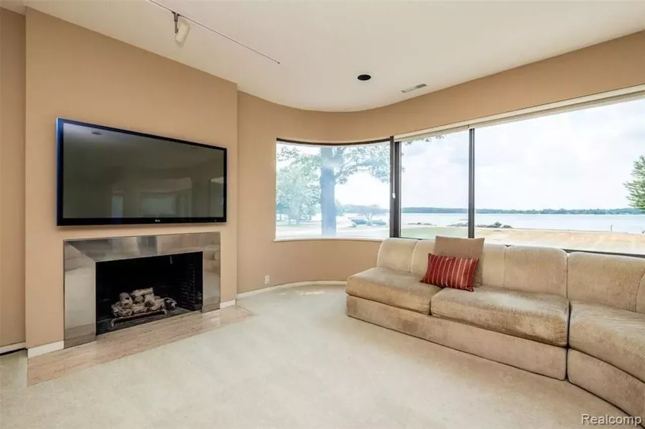 Image: This $2.25 million metro Detroit house is beige AF