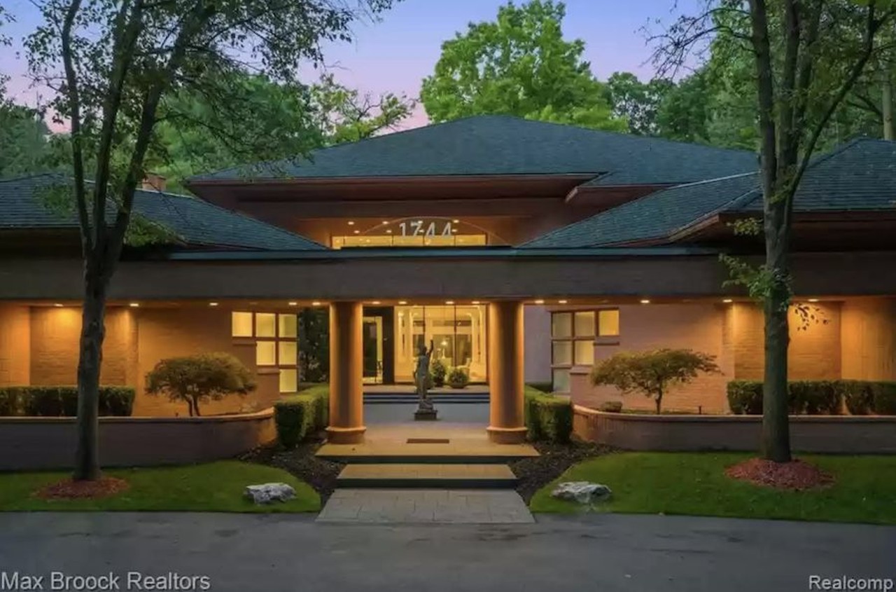 This $2.75 million mansion in Bloomfield Hills is a rose-colored showstopper