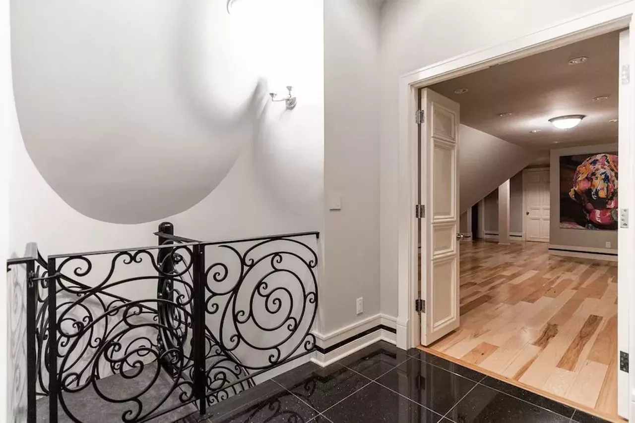 Image: This $4.75 million Grosse Pointe Park mansion is basically an art museum complete with hand-painted ceiling murals &#151;&nbsp;let's take a tour