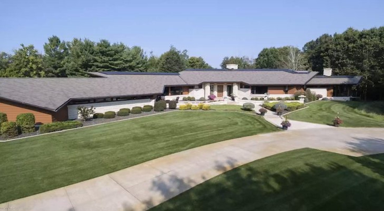 This $4.9 million Michigan mansion comes with a gigantic garage