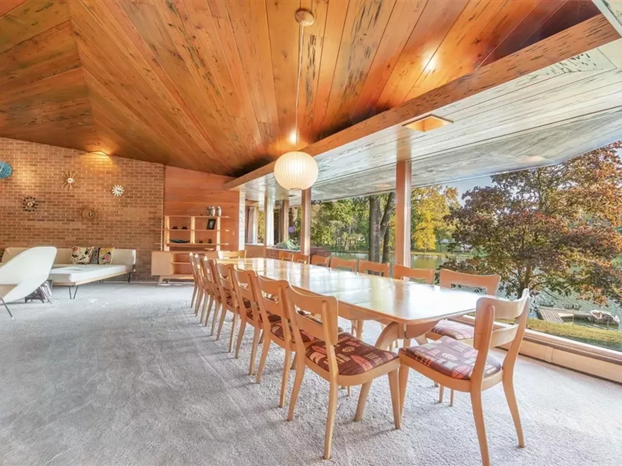 Image: This $499k mid-century home in Grand Blanc was made without right angles &#151;&nbsp;let's take a tour