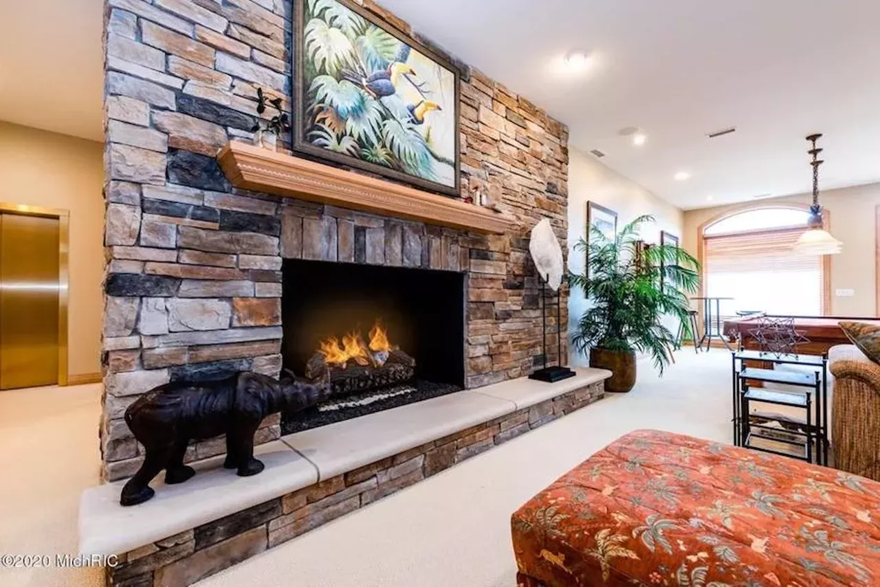 Image: This $6.9 million mansion in New Buffalo has cruise ship vibes &#151;&nbsp;and a lakefront pool