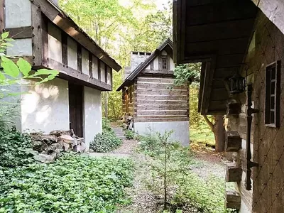 Image: This $750k Northern Michigan house is an architectural labyrinth &#151;&nbsp;let's take a tour