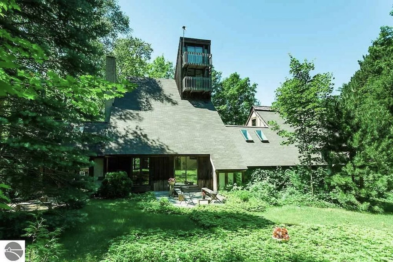 This $750k Northern Michigan house is an architectural labyrinth &#151;&nbsp;let's take a tour