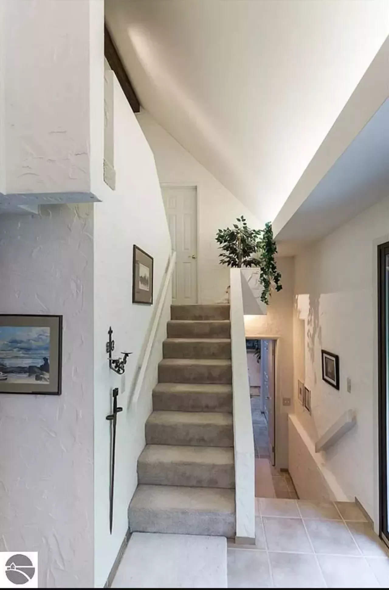 Image: This $750k Northern Michigan house is an architectural labyrinth &#151;&nbsp;let's take a tour