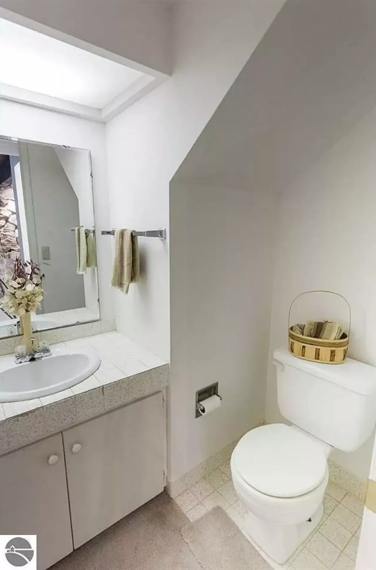 Image: This $750k Northern Michigan house is an architectural labyrinth &#151;&nbsp;let's take a tour