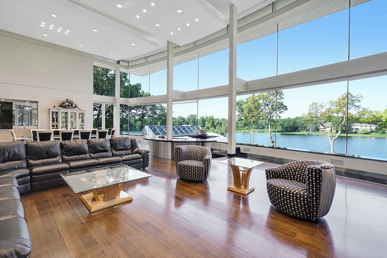 This $8.7 million Bloomfield Township mansion with indoor pool, basketball court gives us Justin Bieber vibes in the best way &#151;&nbsp;let's take a tour