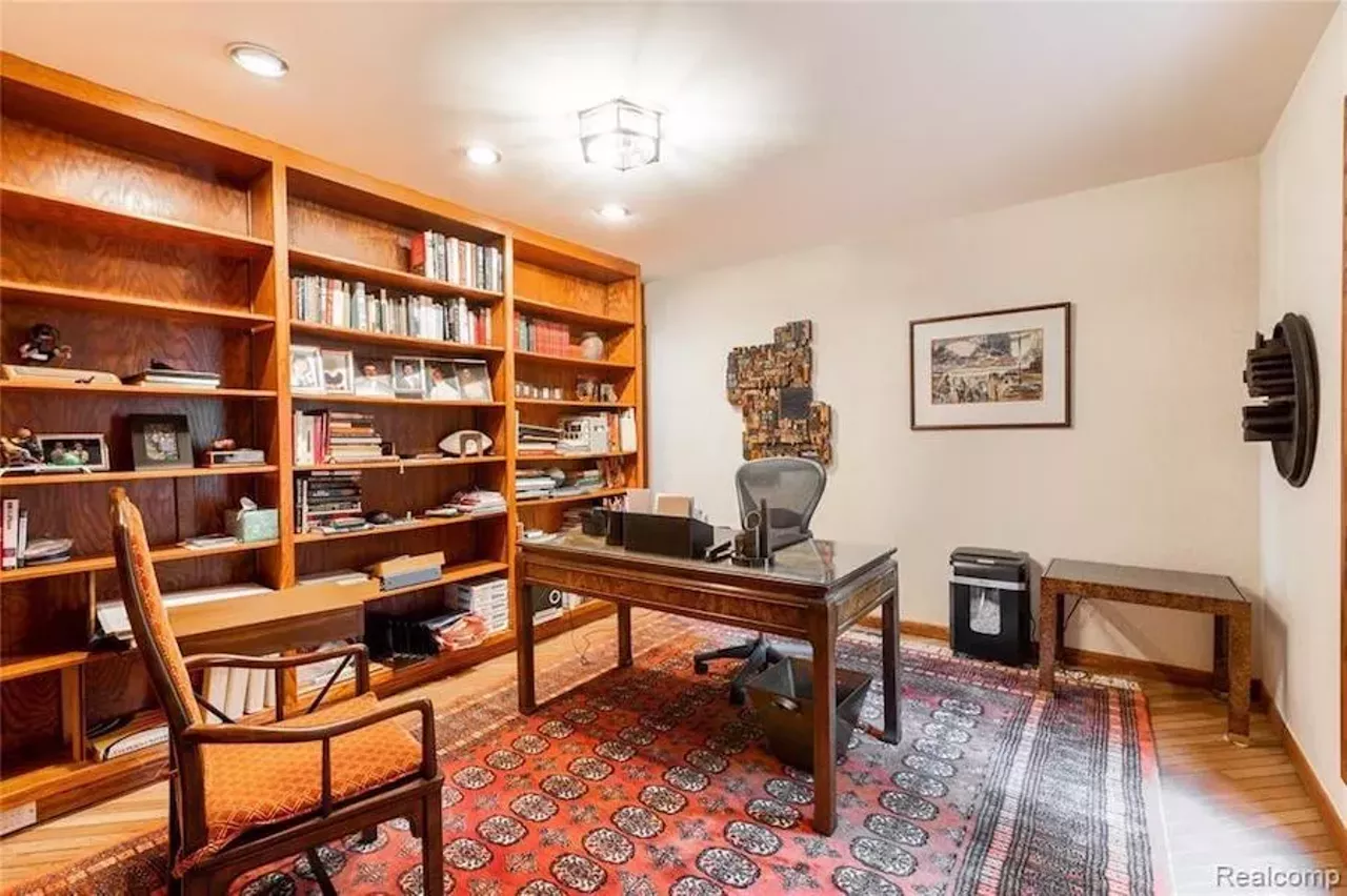 Image: This custom $649k home in Grosse Ile has a fabulous conversation pit