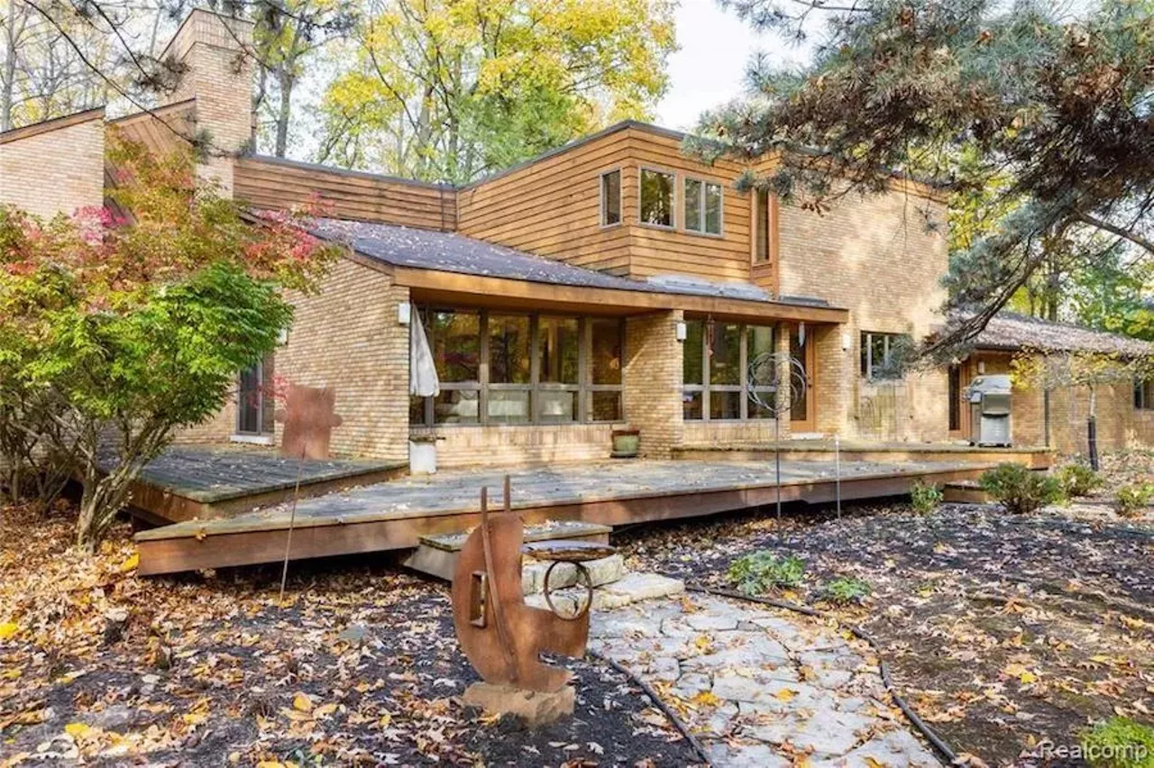Image: This custom $649k home in Grosse Ile has a fabulous conversation pit