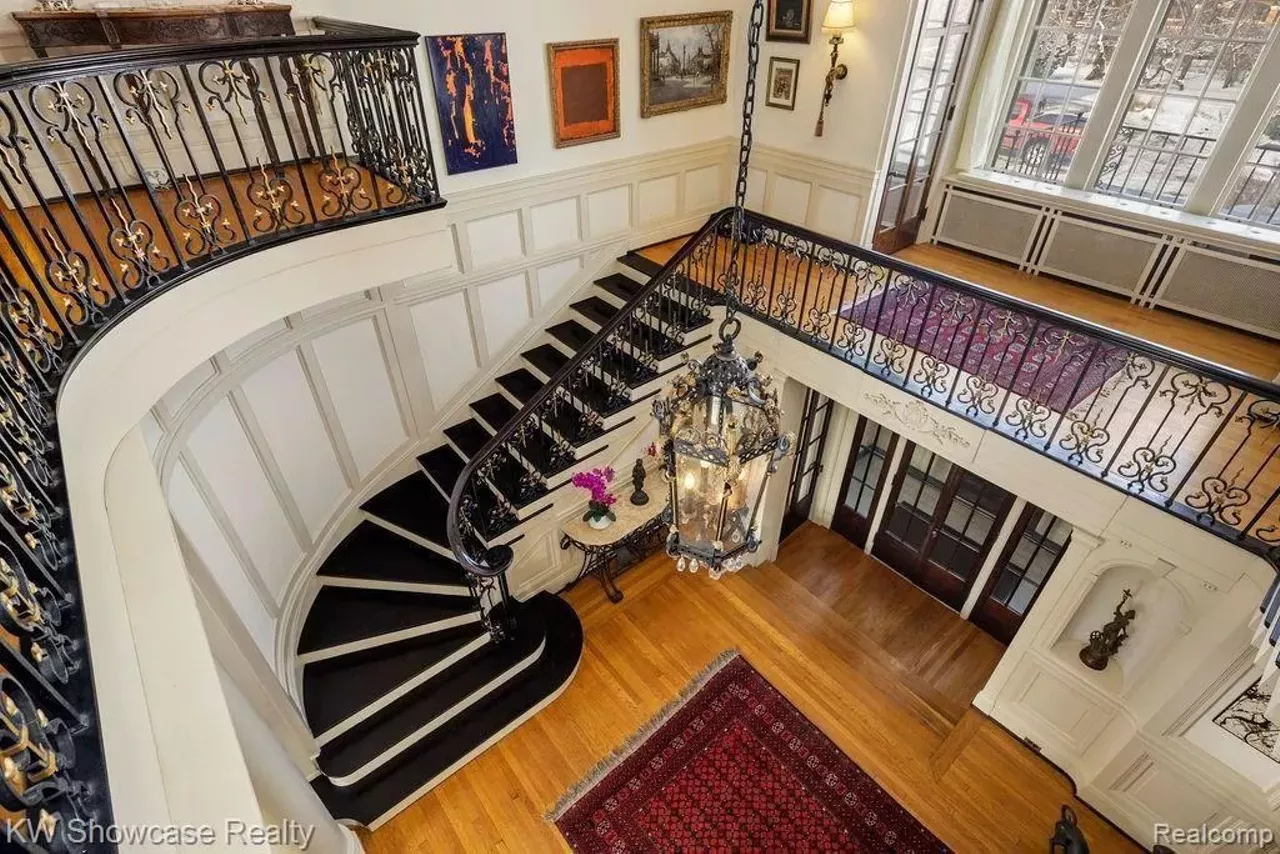 Image: This Detroit mansion has a massive bank vault hidden in it [PHOTOS]