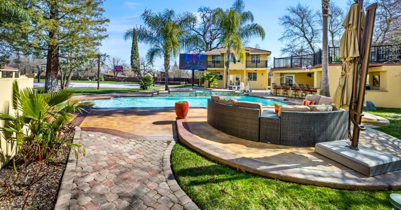 Image: This Detroit Pistons player is selling his Sacremento home complete with a full basketball court [PHOTOS]