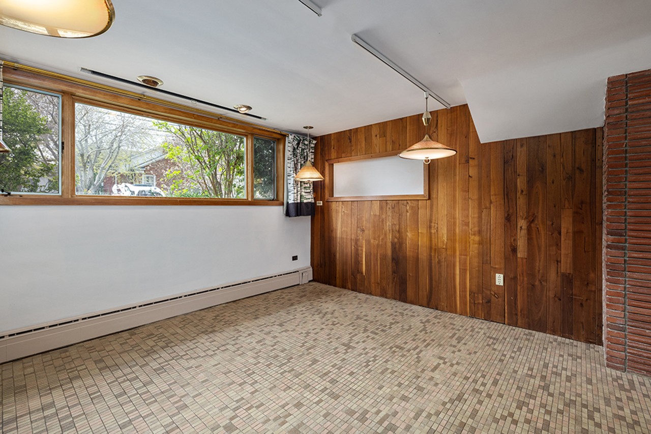 This Eastpointe Mid-century modern home is a time-capsule