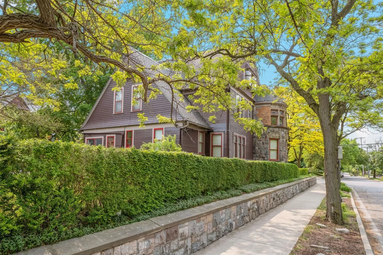 Image: This historic Michigan stone house is beautiful inside and out