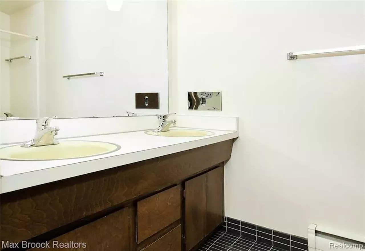 Image: This historic tri-level home in Southfield is a 1960s time capsule &#151; and it's only $249.9k
