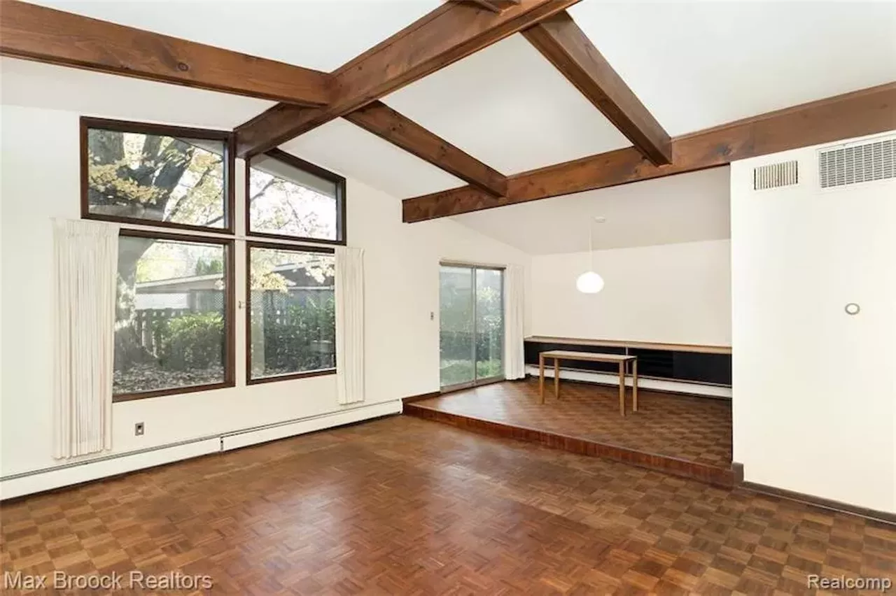 Image: This historic tri-level home in Southfield is a 1960s time capsule &#151; and it's only $249.9k