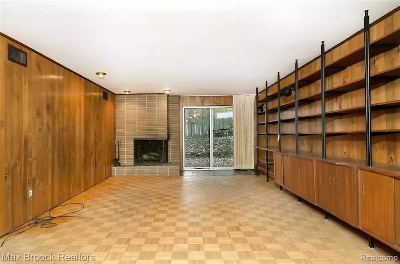 Image: This historic tri-level home in Southfield is a 1960s time capsule &#151; and it's only $249.9k