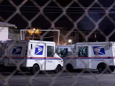 Image: This is no conspiracy theory: Michigan postal employees are sounding the alarms about Trump's cuts to USPS