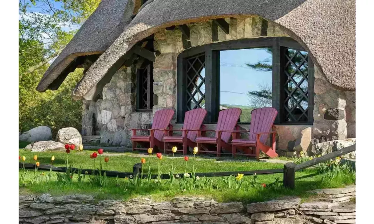 Image: This Michigan house gives off serious cottagecore vibes