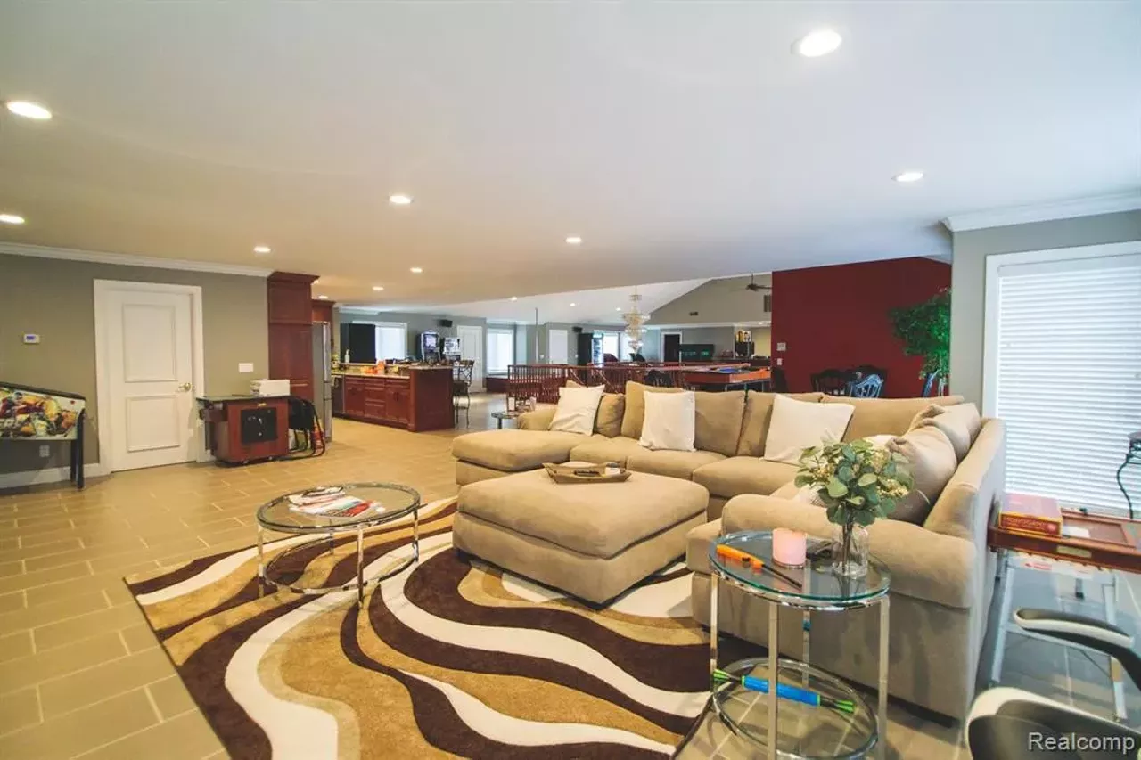 Image: This Michigan mansion is a wild ride from start to finish