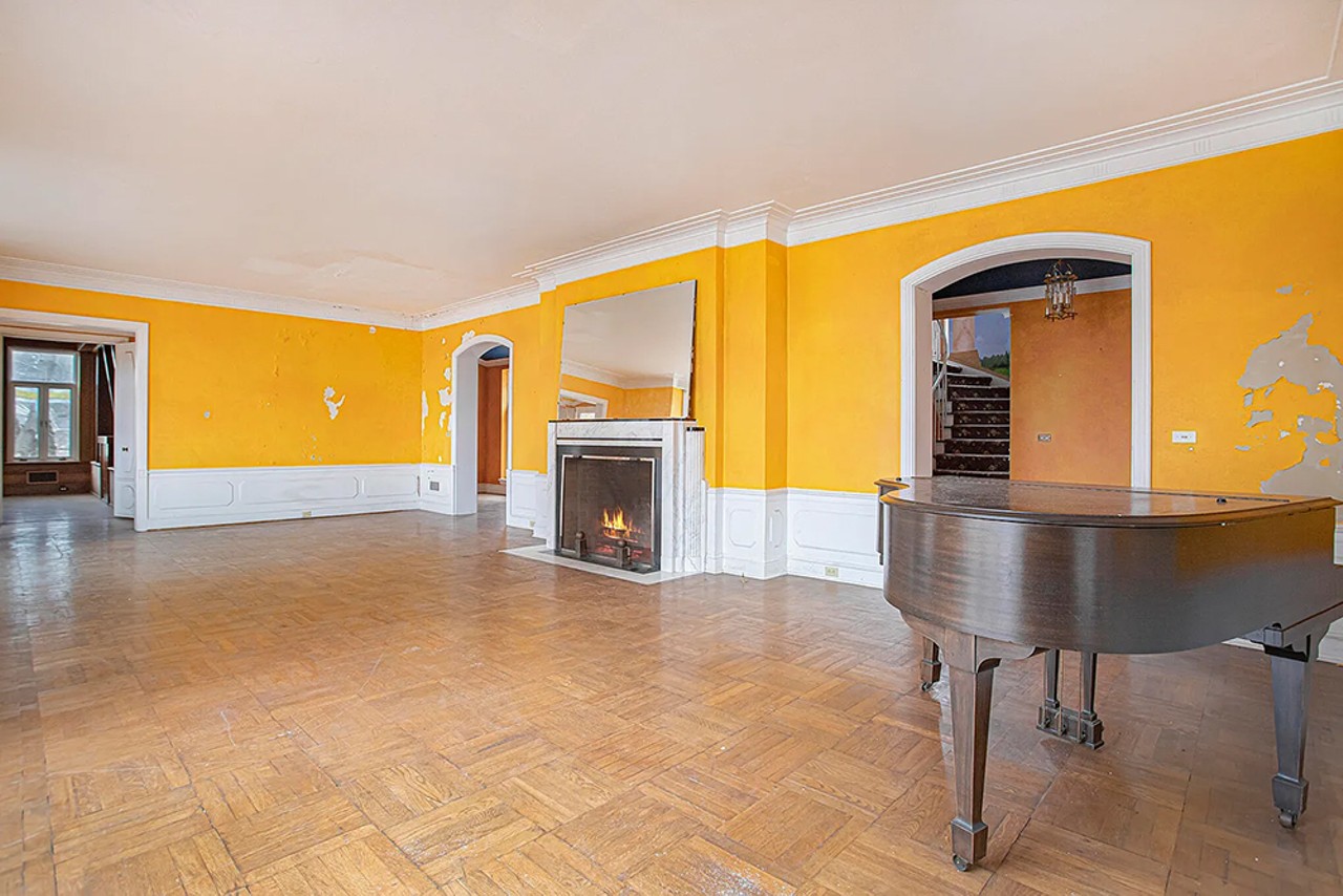 This Michigan mansion listing is a trip [PHOTOS]