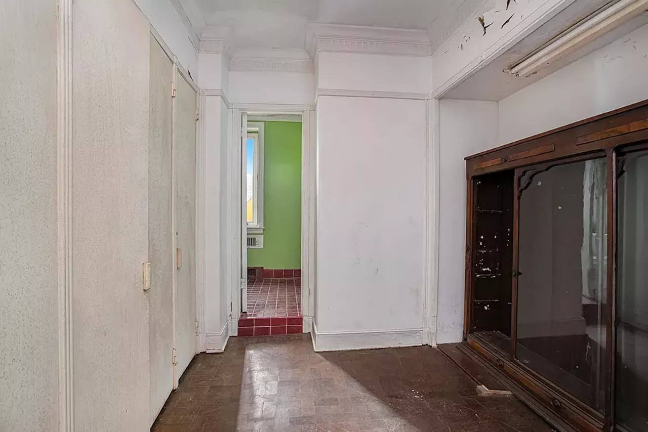 Image: This Michigan mansion listing is a trip [PHOTOS]