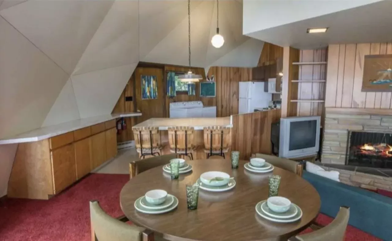 Image: This mid-century dome home on Crystal Lake is a retro hideaway &#151;&nbsp;let's take a tour