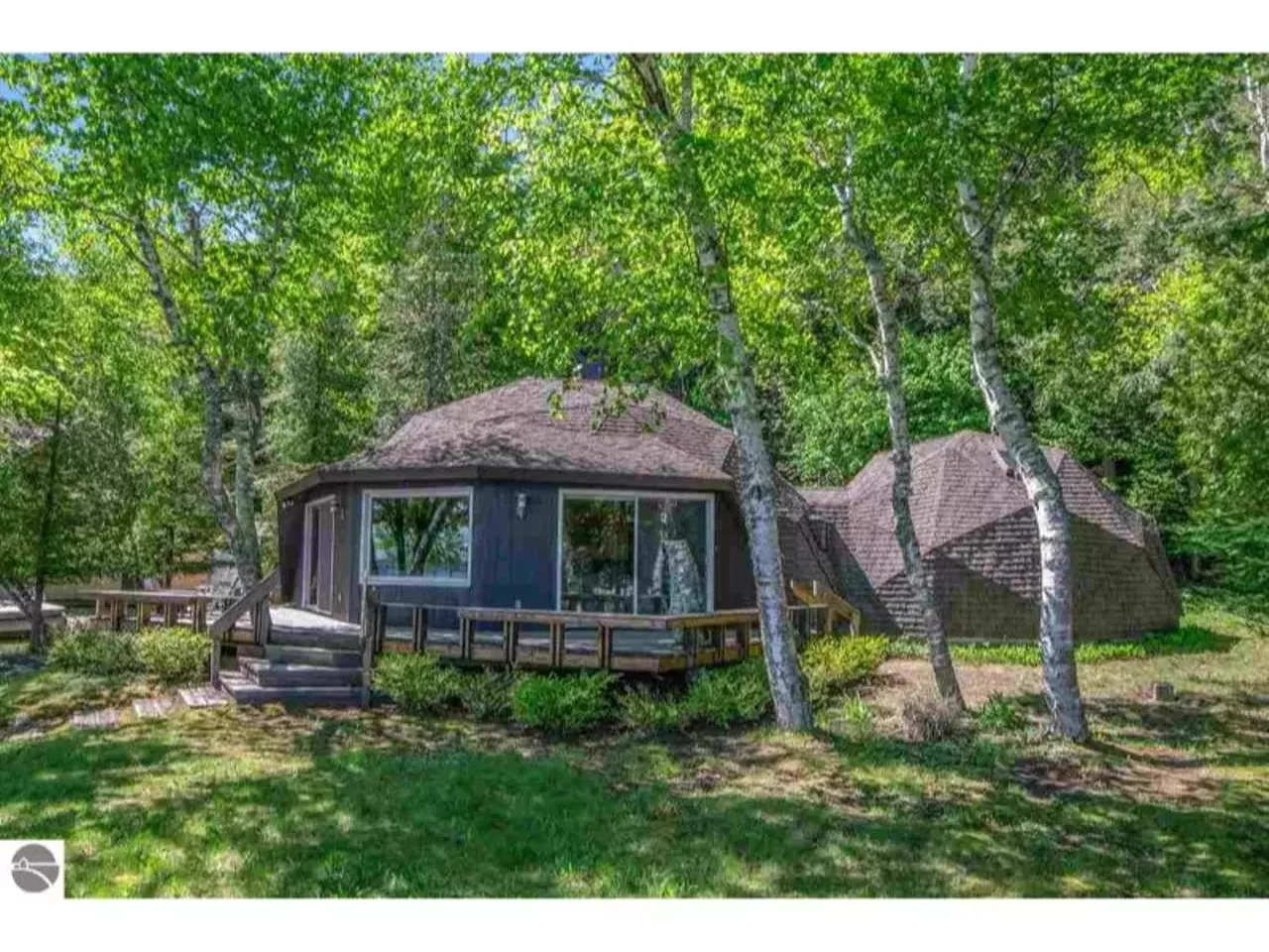 Image: This mid-century dome home on Crystal Lake is a retro hideaway &#151;&nbsp;let's take a tour