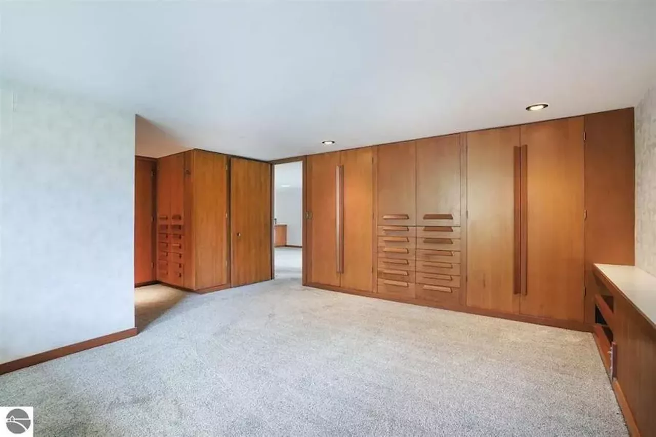 Image: This Mid-Century Modern Mount Pleasant home was designed by a Frank Lloyd Wright apprentice &#151; and we want to die here