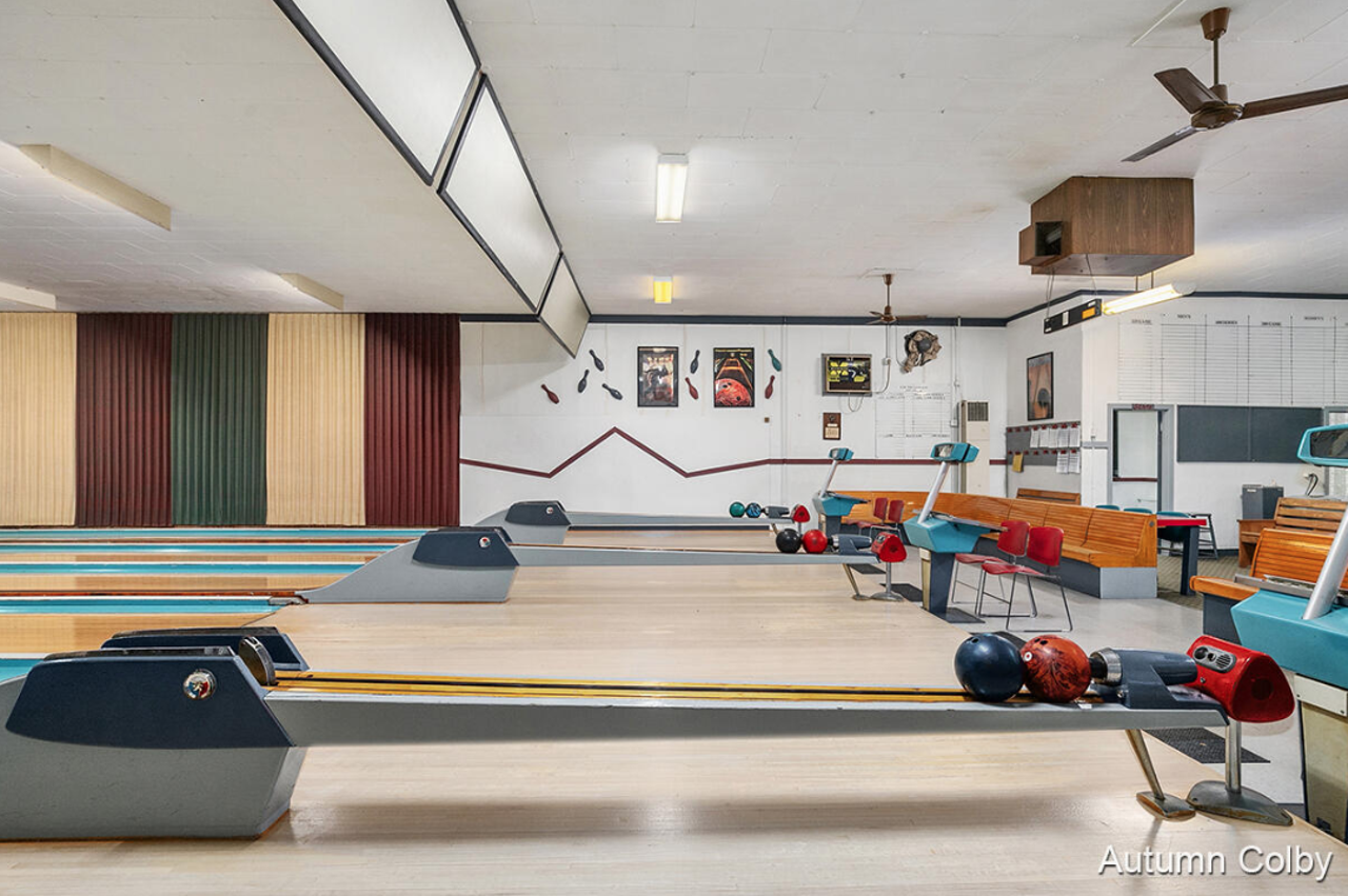 Image: This old-school Michigan bowling alley is for sale for just $130k — let’s take a tour