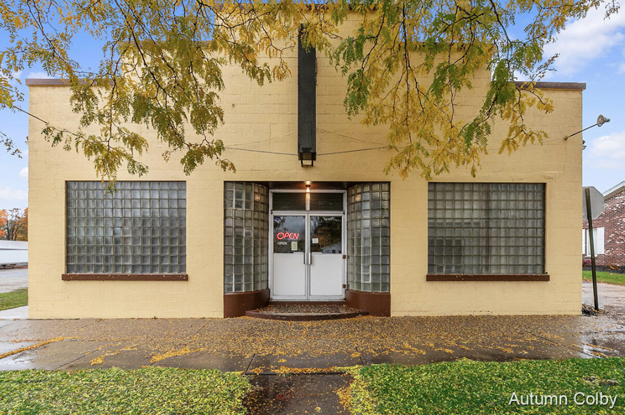 Image: This old-school Michigan bowling alley is for sale for just $130k — let’s take a tour