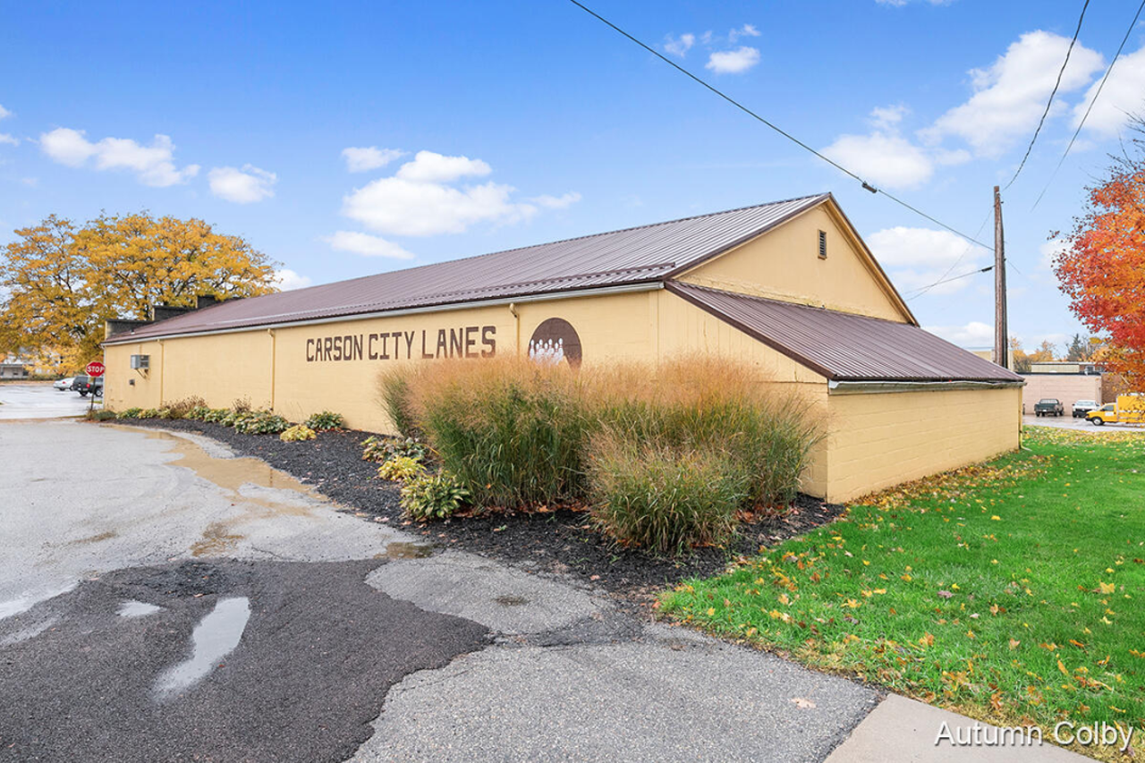Image: This old-school Michigan bowling alley is for sale for just $130k — let’s take a tour