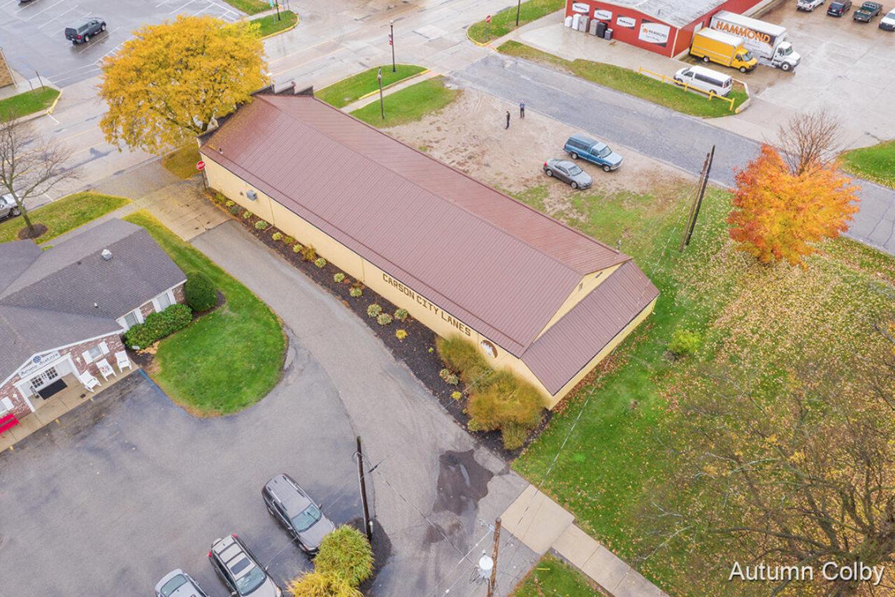 Image: This old-school Michigan bowling alley is for sale for just $130k — let’s take a tour