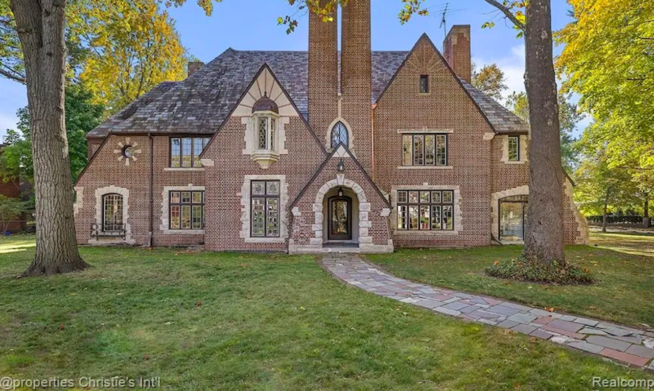 Image: This Palmer Woods home is up for sale and once belonged to a Detroit Tigers owner