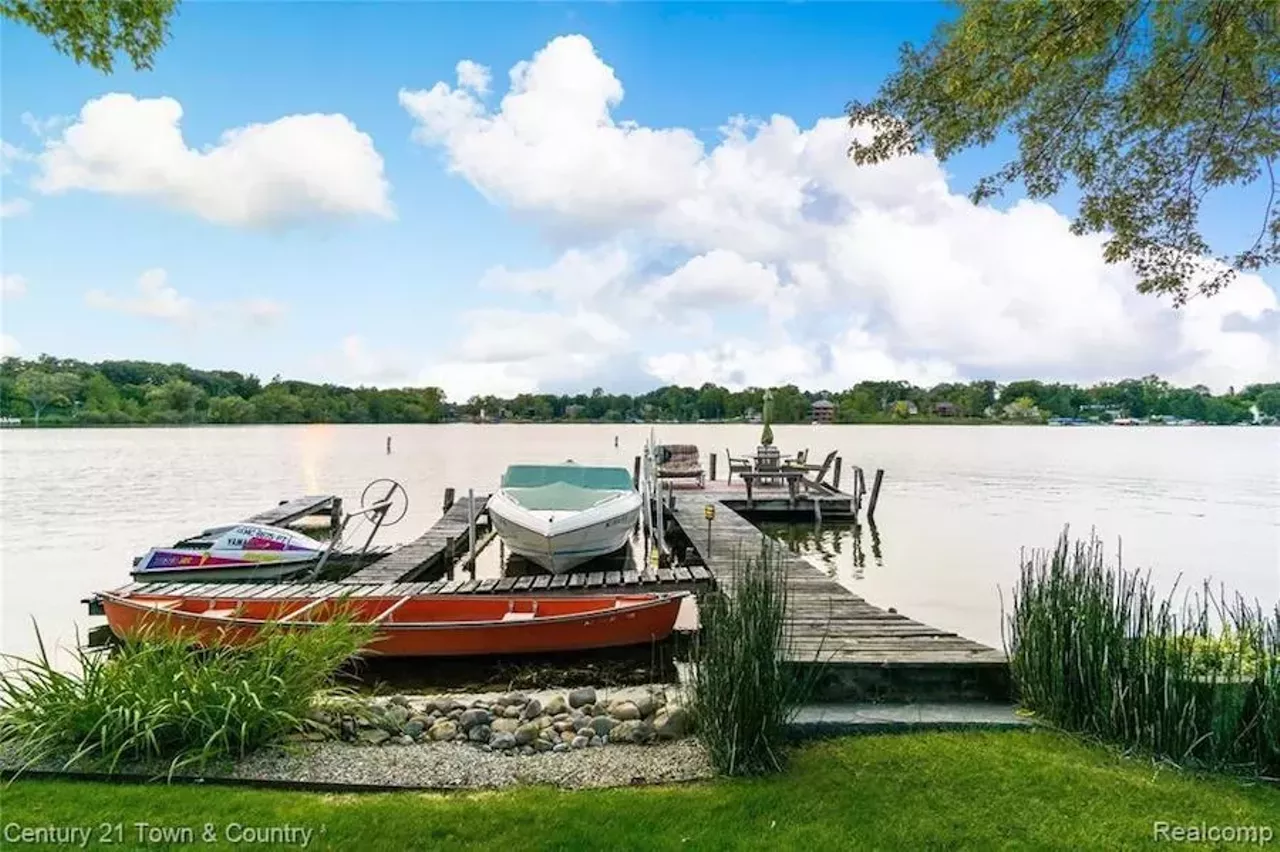 Image: This retro $1.5 million home in West Bloomfield has a conversation pit