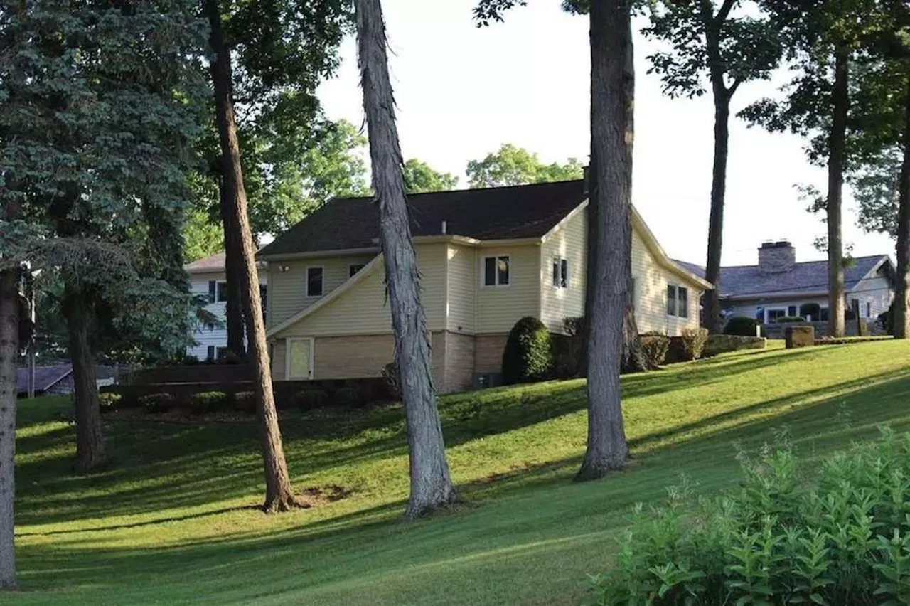 Image: This retro $2.59 million estate has a tunnel leading to Devils Lake