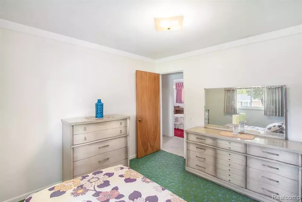Image: This unassuming $255k St. Clair Shores ranch has a retro basement bar