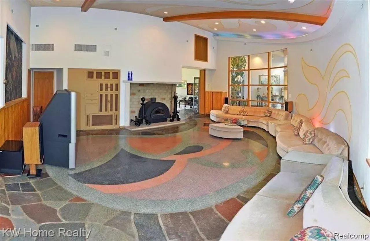 Image: This Wallace Frost-designed home in Bloomfield Hills has Playboy Mansion doors