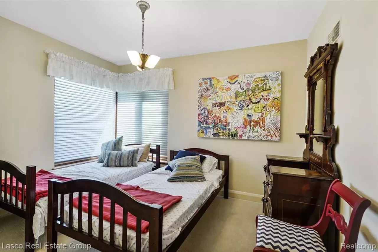 Image: This 'wedding cake' house in Grand Blanc is an art deco lover's dream &#151; and it has a ballroom you could probably roller skate in