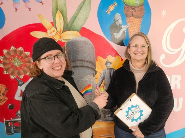 Cat Spencer of Beara Bakes (left) and Colleen Kennedy of Investors Realty Group (right).