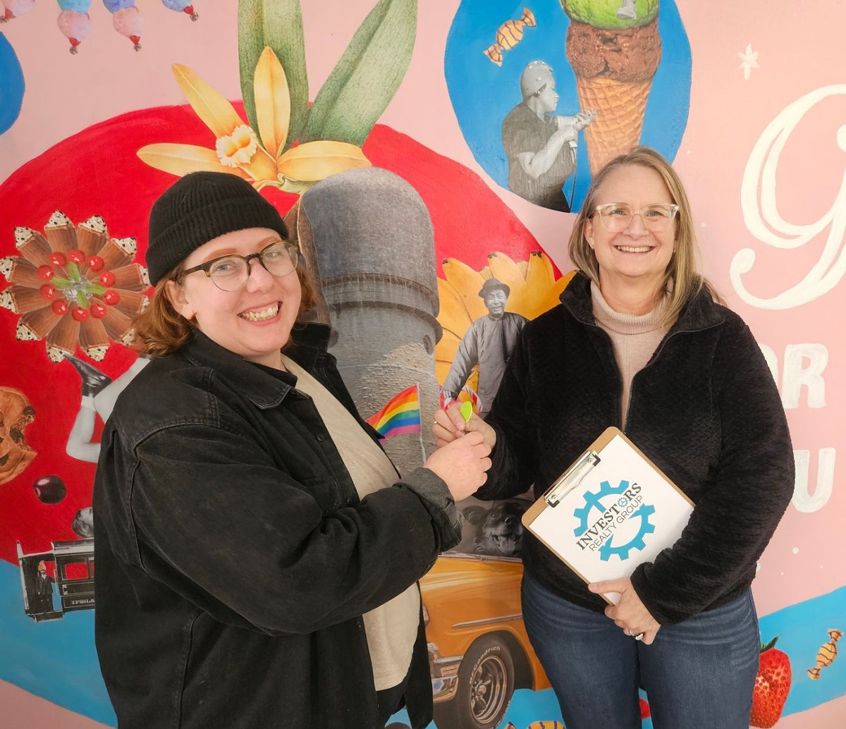 Cat Spencer of Beara Bakes (left) and Colleen Kennedy of Investors Realty Group (right).