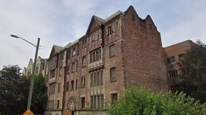 Kingsley Arms Apartments at 646 Hazelwood St.