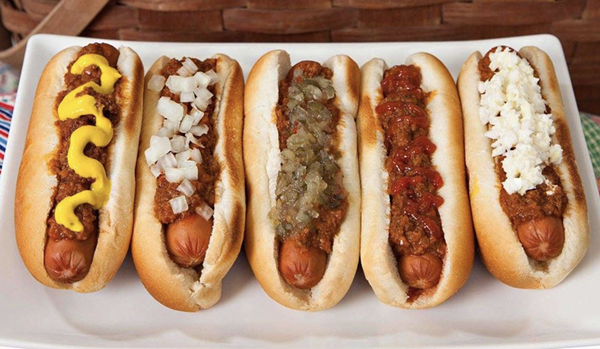 'Fancy hot dog' and Frito pie maker Doggy Style opens in Waterford