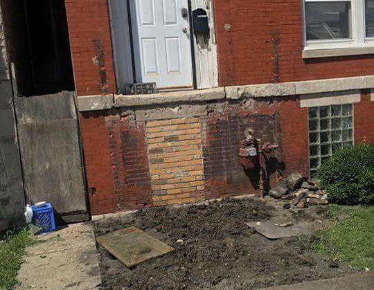 Detroit man says his porch was stolen, photo goes viral