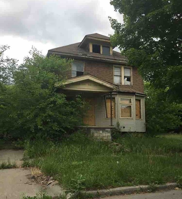 5741 Field Street is owned by the Detroit Land Bank Authority. It has not received a blight ticket  in ten years. - VIOLET IKONOMOVA