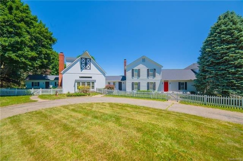 Kid Rock's childhood Macomb County home to be listed for sale