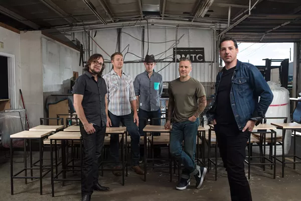 Infamous Stringdusters bring bluegrass to Pontiac's Flagstar Strand Theatre