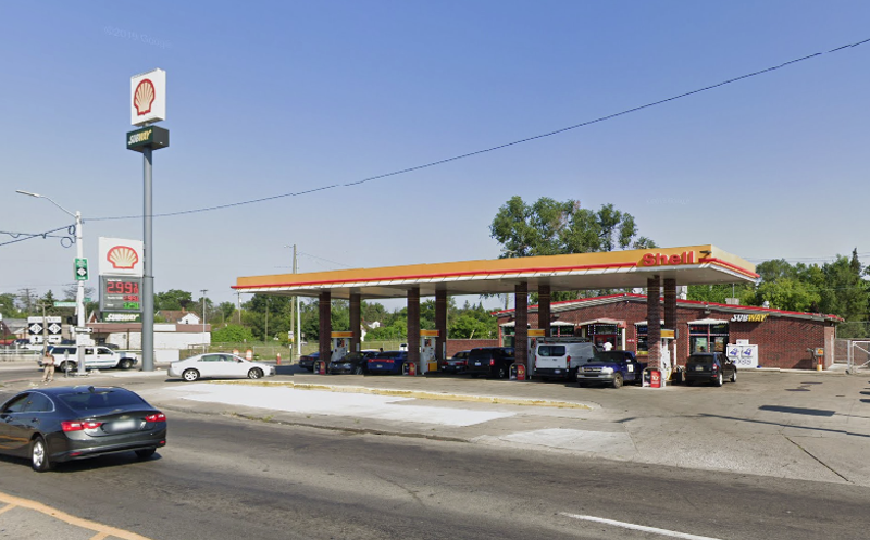 Shell gas station on West Warren. - Google Maps